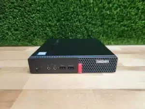 Computadora de Escritorio Lenovo - Intel Core i7 - Seminueva